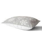 Renkli Zemin Üzerinde Beyaz Kartanesi Desenli Dijital Baskılı Modern Dikdörtgen Yastık Kılıfı Realhomes