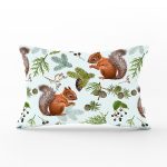 Beyaz Zemin Üzerinde Sincap Desenli Dijital Baskılı Modern Dikdörtgen Yastık Kırlent Kılıfı Realhomes