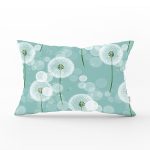 Pastel Zemin Üzerinde Beyaz Çiçek Desenli Dikdörtgen Yastık Kırlent Kılıfı Realhomes
