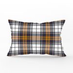 Beyaz Zemin Üzerinde Renkli Ekose Desenli Dikdörtgen Yastık Kırlent Kılıfı Realhomes