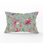 Pastel Zeminli Yılbaşı Çorabı Desenli Dijital Baskılı Modern Dikdörtgen Yastık Kırlent Kılıfı Realhomes