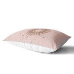 - Rh-Dik-8837-Gorsel2 - Realhomes Pastel Zemin Üzerinde Güneş Desenli Dijital Baskılı Modern Dikdörtgen Yastık Kırlent Kılıfı Realhomes