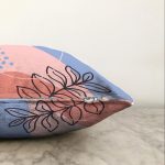 Soyut Rengarenk Zeminde Bohem Çiçek Motifli Dijital Baskılı Modern Raşel Kadife Yastık Kılıfı Realhomes