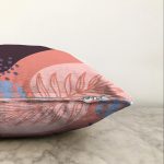 Soyut Rengarenk Zeminde Bohem Çiçek Motifli Dijital Baskılı Modern Raşel Kadife Yastık Kılıfı Realhomes