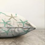 Vizon Zeminde Deniz Yıldızı Motifli Dijital Baskılı Modern Raşel Kadife Yastık Kırlent Kılıfı Realhomes