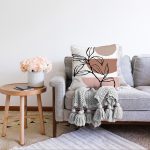 - Sonil-K-7057-Gorsel2 - Realhomes Geometrik Desenli Yaprak Motifli Dijital Baskılı Modern Raşel Kadife Yastık Kırlent Kılıfı Realhomes