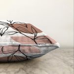 - Sonil-K-7057-Gorsel3 - Realhomes Geometrik Desenli Yaprak Motifli Dijital Baskılı Modern Raşel Kadife Yastık Kırlent Kılıfı Realhomes