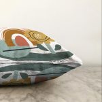 Sanatsal Motifli Çiçek Detaylı Dijital Baskılı Modern Raşel Kadife Yastık Kırlent Kılıfı Realhomes