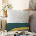 - Sonil-K-7089-Gorsel1 - Realhomes Renkli Zeminde Leylek Desenli Dijital Baskılı Modern Raşel Kadife Yastık Kırlent Kılıfı Realhomes