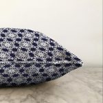 - Sonil-K-7105-Gorsel3 - Realhomes  Beyaz Zemınli Soft Renkli Yapraklı Dijital Baskılı Modern Raşel Kadife Yastık Kırlent Kılıfı Realhomes