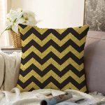 - Sonil-K-7114-Gorsel1 - Realhomes  Siyah Zeminde Gold Kalp Desenli Dijital Baskılı Modern Raşel Kadife Yastık Kırlent Kılıfı Realhomes