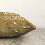 - Sonil-K-7143-Gorsel3 - Realhomes  Gold Zeminde Merry Christmas Yazılı Dijital Baskılı Modern Raşel Kadife Yastık Kırlent Kılıfı Realhomes