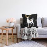 - Sonil-K-7146-Gorsel2 - Realhomes  Siyah Zeminnde Geyik Desenli Dijital Baskılı Modern Raşel Kadife Yastık Kırlent Kılıfı Realhomes