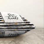 - Sonil-K-7170-Gorsel3 - Realhomes  Siyah Beyaz Zeminde Gold Yapraklı Thanks Yazılı Modern Raşel Kadife Yastık Kırlent Kılıfı Realhomes