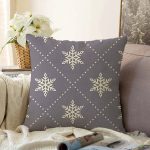 Gri Zeminli Kar Tanesi Desenli Dijital Baskılı Modern Raşel Kadife Yastık Kırlent Kılıfı Realhomes