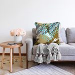 - Sonil-K-7181-Gorsel2 - Realhomes  Renkli Zemin Uzerinde Onedraw Çizimli Dijital Baskılı Modern Raşel Kadife Yastık Kırlent Kılıfı Realhomes