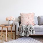 - Sonil-K-7206-Gorsel2 - Realhomes  Pudra Zemin Üzerinde Golge Desenli Dijital Baskılı Modern Raşel Kadife Yastık Kırlent Kılıfı Realhomes