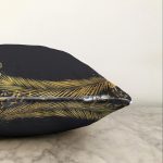 - Sonil-K-7207-Gorsel3 - Realhomes  Siyah Zeminde Gold Detaylı Yaprak Desenli Raşel Kadife Yastık Kırlent Kılıfı Realhomes