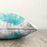 Beyaz Zeminde Yeşil Renkli Su Yosunu Desenli Dijital Baskılı Modern Raşel Kadife Kırlent Kılıfı Realhomes