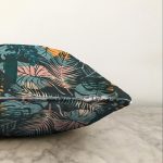 - Sonil-K-7264-Gorsel3 - Realhomes  Siyah Zeminde Renkli Yaprak Desenli Dijital Baskılı Modern Raşel Kadife Yastık Kırlent Kılıfı Realhomes