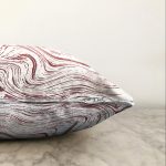 Beyaz Zeminli Renkli Soyut Çizim Dijital Baskılı Modern Raşel Kadife Yastık Kırlent Kılıfı Realhomes