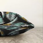 Siyah Zemin Üzerinde Yaprak Desenli Dijital Baskılı Modern Raşel Kadife Yastık Kırlent Kılıfı Realhomes