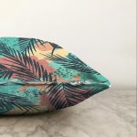 - Sonil-K-7322-Gorsel3 - Realhomes  Renkli Zemin Üzerinde Onedraw Çizimli Yaprak Motifli Raşel Kadife Yastık Kırlent Kılıfı Realhomes