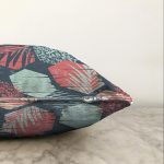 - Sonil-K-7331-Gorsel3 - Realhomes  Renkli Zemin Üzerinde Yaprak Motifli Dijital Baskılı Modern Raşel Kadife Yastık Kırlent Kılıfı Realhomes