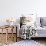 - Sonil-K-7339-Gorsel2 - Realhomes  Beyaz Zeminde Orman Desenli Dijital Baskılı Modern Raşel Kadife Yastık Kırlent Kılıfı Realhomes