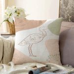 - Sonil-K-7340-Gorsel1 - Realhomes Beyaz Zeminde Soft Renkli Leylek Motifli Dijital Baskılı Modern Raşel Kadife Kırlent Kılıfı Realhomes