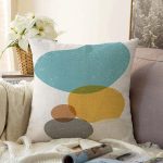 Renkli Zemin Üzerinde Onedraw Çizimli Oval Desenli Modern Raşel Kadife Yastık Kırlent Kılıfı Realhomes