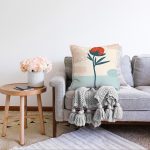 - Sonil-K-7398-Gorsel2 - Realhomes  Rengarenk Zeminde Onedraw Çizimli Çiçek Desenli Dijital Baskılı Modern Raşel Kadife Yastık Kılıfı Realhomes