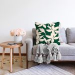 - Sonil-K-7400-Gorsel2 - Realhomes Yeşil Zeminde Yaprak Desenli Dijital Baskılı Modern Raşel Kadife Yastık Kırlent Kılıfı Realhomes