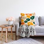 - Sonil-K-7403-Gorsel2 - Realhomes  Renkli Zeminde Onedraw Çizimli Dijital Baskılı Modern Raşel Kadife Yastık Kırlent Kılıfı Realhomes