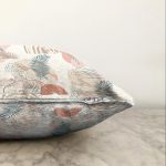 - Sonil-K-7410-Gorsel3 - Realhomes  Renkli Zeminde Onedraw Antik Çizimli Dijital Baskılı Modern Raşel Kadife Yastık Kırlent Kılıfı Realhomes