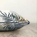 - Sonil-K-7458-Gorsel3 - Realhomes  Beyaz Zeminde Onedraw Çizimli Yaprak Desenli Dijital Baskılı Modern Raşel Kadife Kırlent Kılıfı Realhomes