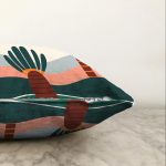 Renkli Zeminli Palmiye Desenli Dijital Baskılı Modern Raşel Kadife Yastık Kırlent Kılıfı Realhomes