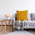 Renkli Zeminli Geometrik Desen Dijital Baskılı Modern Raşel Kadife Yastık Kırlent Kılıfı Realhomes