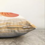 Renkli Zeminli Onedraw Çizimli Çöl Manzara Temalı Modern Raşel Kadife Yastık Kırlent Kılıfı Realhomes