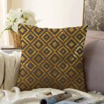 Gold Zeminli Siyah Geometrik Desenli Dijital Baskılı Modern Raşel Kadife Yastık Kırlent Kılıfı Realhomes