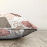 - Sonil-K-7564-Gorsel3 - Realhomes  Beyaz Zemin Üzerinde Pastel Renkli Yaprak Desenli Modern Raşel Kadife Yastık Kırlent Kılıfı Realhomes