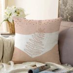 - Sonil-K-7569-Gorsel1 - Realhomes  Pastel Zeminli Onedraw Çizimli Yaprak Desenli Dijital Baskılı Modern Raşel Kadife Yastık Kılıfı Realhomes