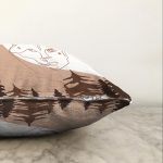 - Sonil-K-7571-Gorsel3 - Realhomes  Pastel Zeminli Onedraw Çizimli Bayan Silüeti Dijital Baskılı Modern Raşel Kadife Kırlent Kılıfı Realhomes