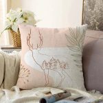 Renkli Zeminli Onedraw Çizimli Geyik Desenli Dijital Baskılı Modern Raşel Kadife Kırlent Kılıfı Realhomes