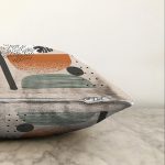 - Sonil-K-7584-Gorsel3 - Realhomes  Pastel Renkli Onedraw Çizimli Geometrik Desenli Modern Raşel Kadife Yastık Kırlent Kılıfı Realhomes