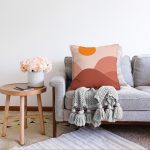 - Sonil-K-7594-Gorsel2 - Realhomes  Pastel Zemin Üzerinde Renkli Güneş Temalı Raşel Kadife Yastık Kırlent Kılıfı Realhomes