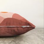 - Sonil-K-7594-Gorsel3 - Realhomes  Pastel Zemin Üzerinde Renkli Güneş Temalı Raşel Kadife Yastık Kırlent Kılıfı Realhomes