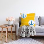 - Sonil-K-7597-Gorsel2 - Realhomes  Sarı Zemin Üzerinde Çapa Çizimli Dijital Baskılı Modern Raşel Kadife Yastık Kırlent Kılıfı Realhomes