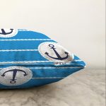 - Sonil-K-7599-Gorsel3 - Realhomes  Mavi Zemin Üzerinde Çapa Desenli Dijital Baskılı Modern Raşel Kadife Yastık Kırlent Kılıfı Realhomes