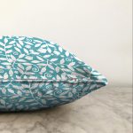 - Sonil-K-7617-Gorsel3 - Realhomes  Rengarenk Zemin Üzerinde Çiçek Desenli Dijital Baskılı Modern Raşel Kadife Yastık Kırlent Kılıfı Realhomes